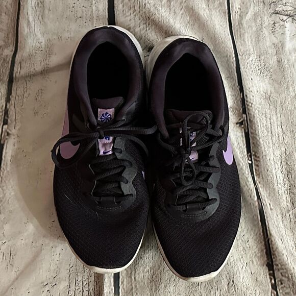 Nike Women's Revolution 6 Purple Running Shoes, Size 8.5 - Picture 6 of 7